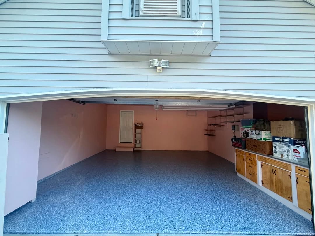 Blue flake garage floor
