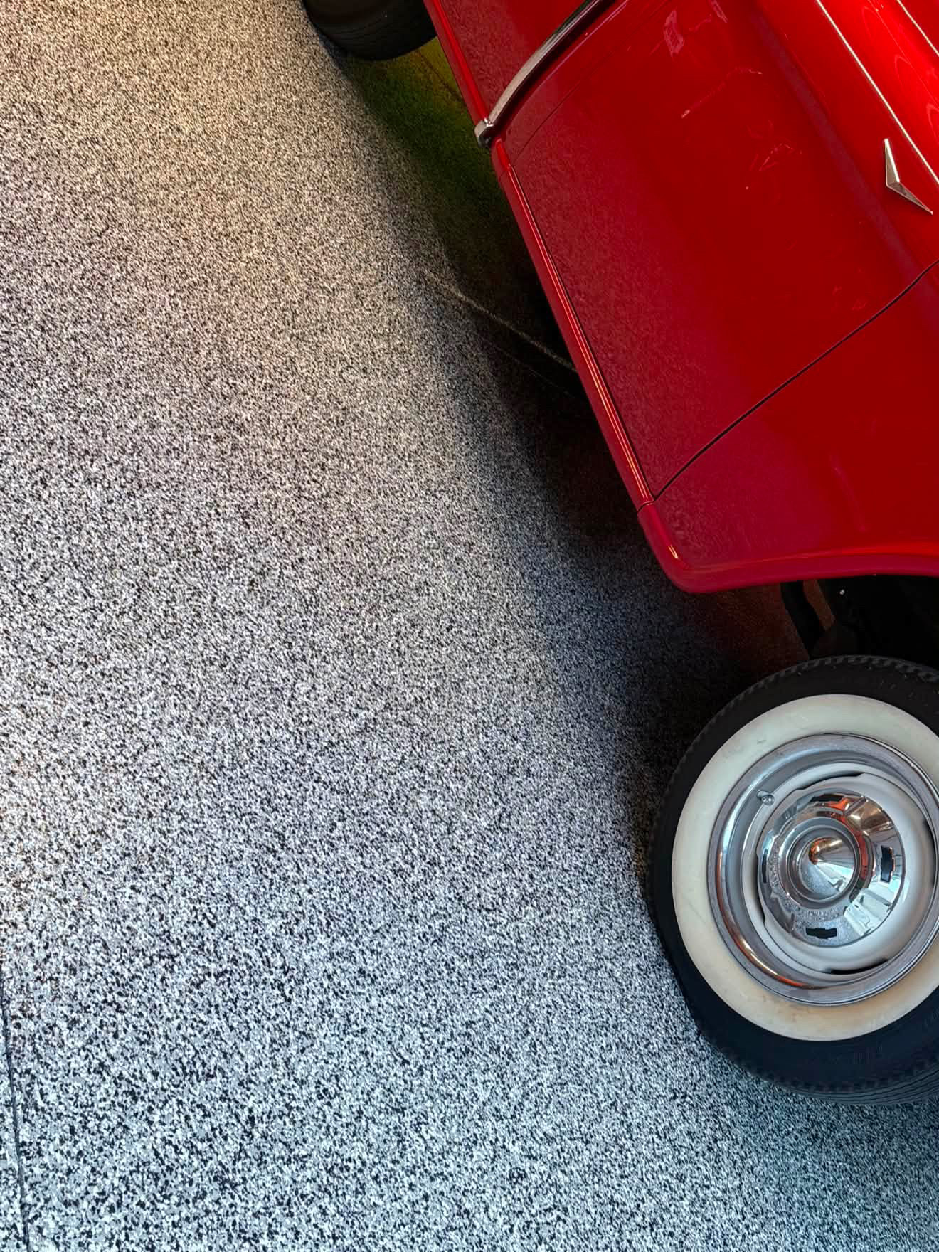 Epoxy flake close-up